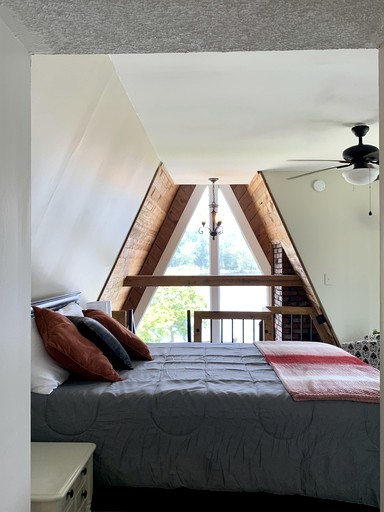 A-Frames (United States of America, --, North Carolina)