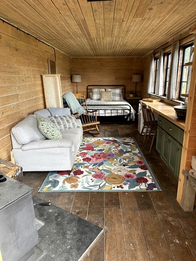 Cabins (Canada, Peachland, British Columbia)