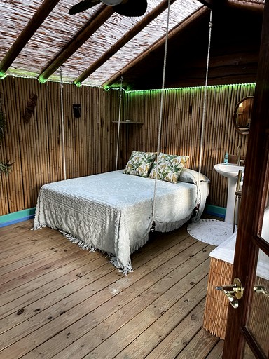 Tree Houses (United States of America, Willis, Texas)