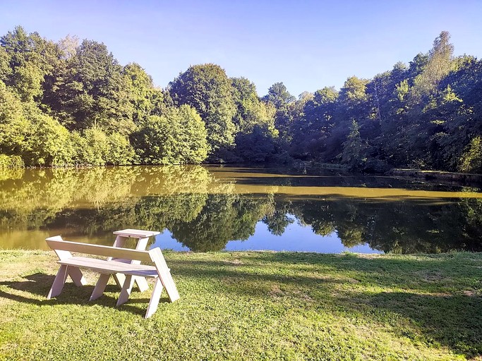 Bell Tents (France, --, Haute-Vienne)