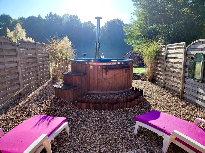 Bell Tents (France, --, Haute-Vienne)