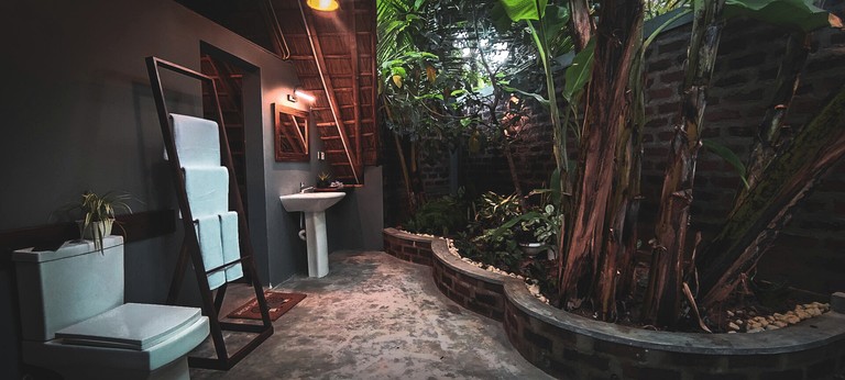 A-Frames (Sri Lanka, --, --)