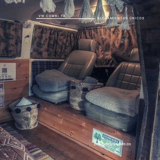 Caravans (Colombia, Sutatausa, Cundinamarca)