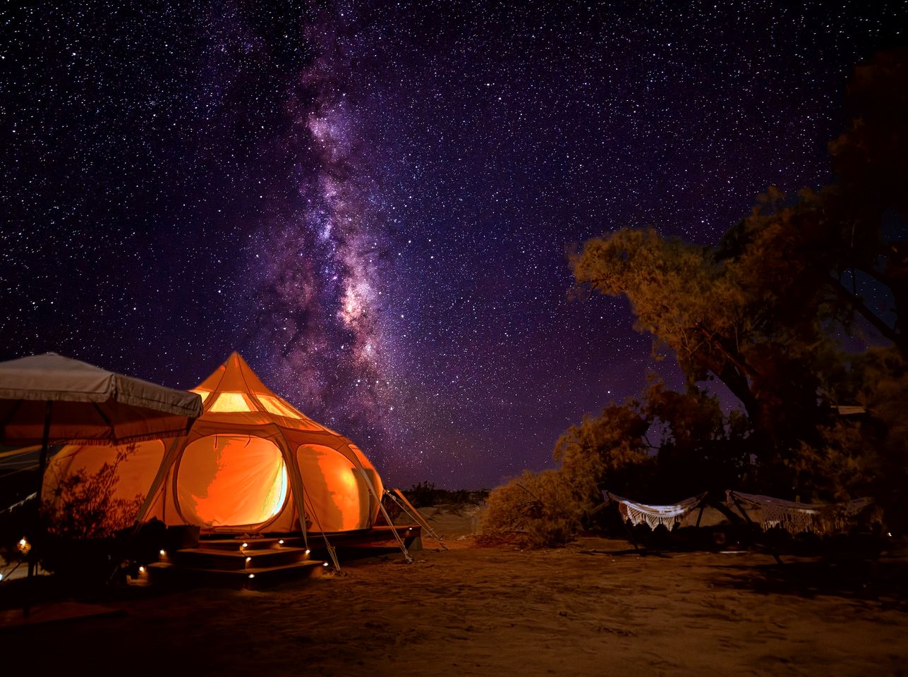 Gorgeous Yurt with Tank Pool, Fire Pit and Barbecue in Wonder Valley, California