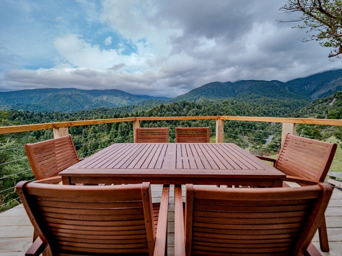 Cabins (New Zealand, Rangiwahia, North Island)