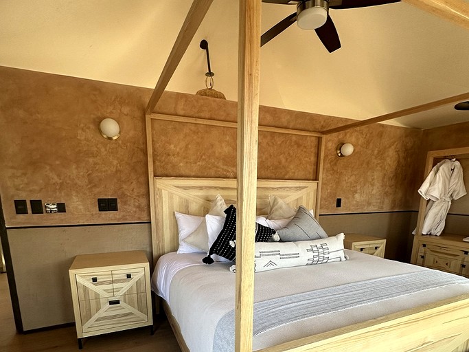 Safari Tents (Mexico, Dolores Hidalgo Cuna de la Independencia Nacional, Guanajuato)