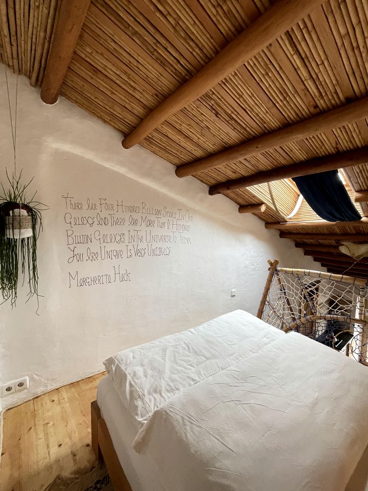 Quiet Rustic Studio with Warm and Relaxed Atmosphere in Faro District, Portugal