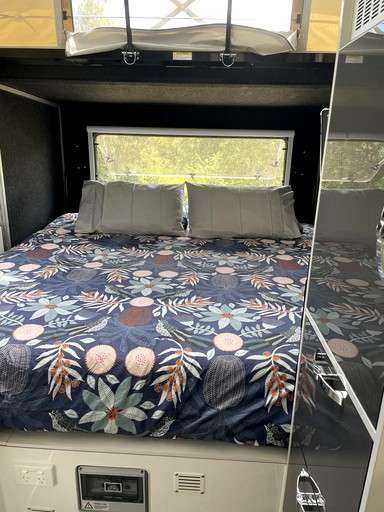 Caravans (Australia, Barney, Queensland)