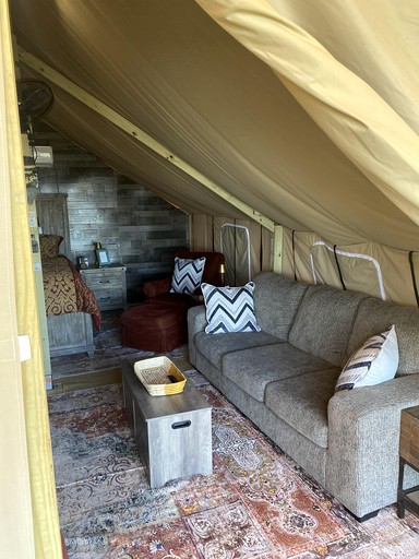 Safari Tents (United States of America, Lone Oak, Texas)
