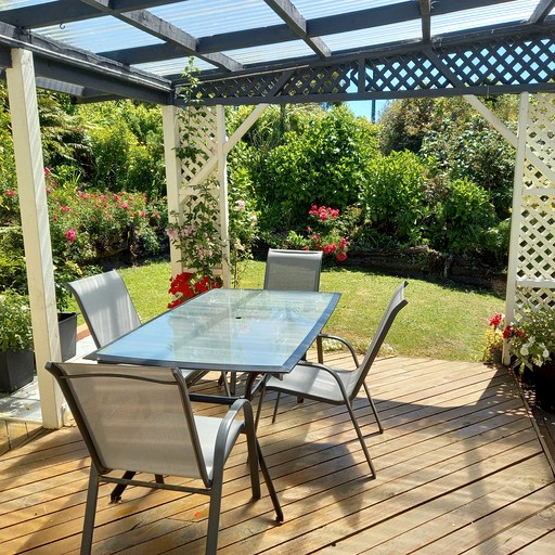 Cottages (New Zealand, Hokitika, South Island)