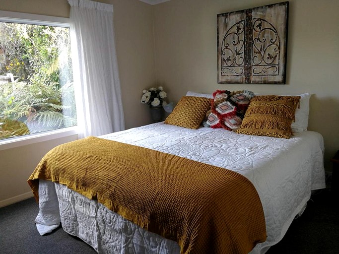 Cottages (New Zealand, Hokitika, South Island)