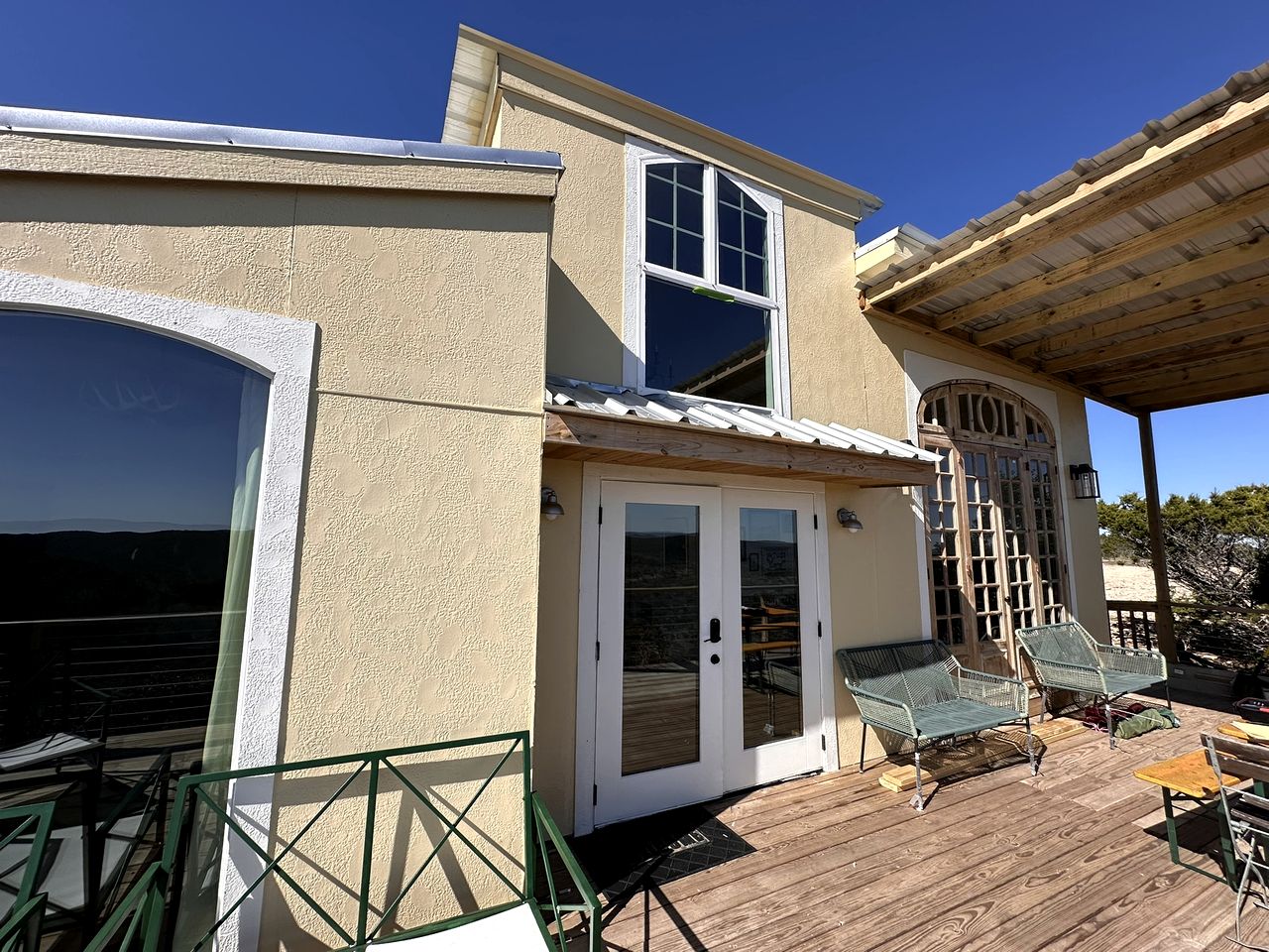 Peaceful Cottage Retreat with Incredible Views in the Hills near Leakey, Texas