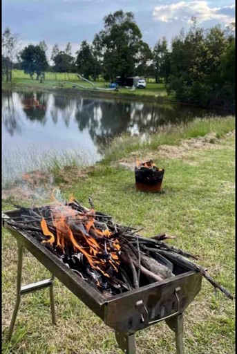 Caravans (Australia, Oakdale, New South Wales)