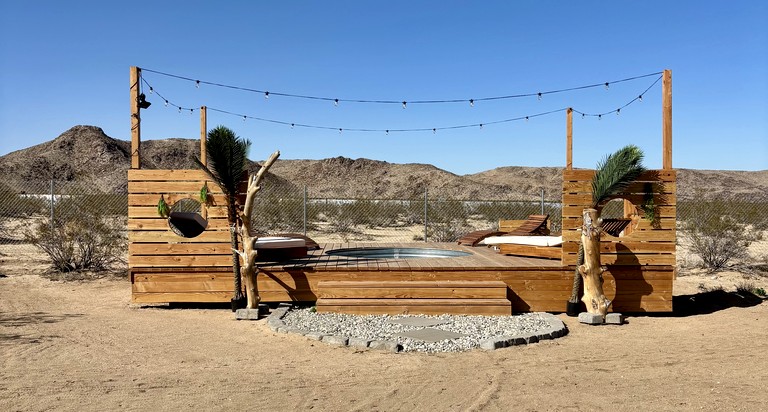 Delightful Cozy Cabin for a Serene Couples Retreat in Joshua Tree, California | Cabins (Joshua Tree, California, United States of America)