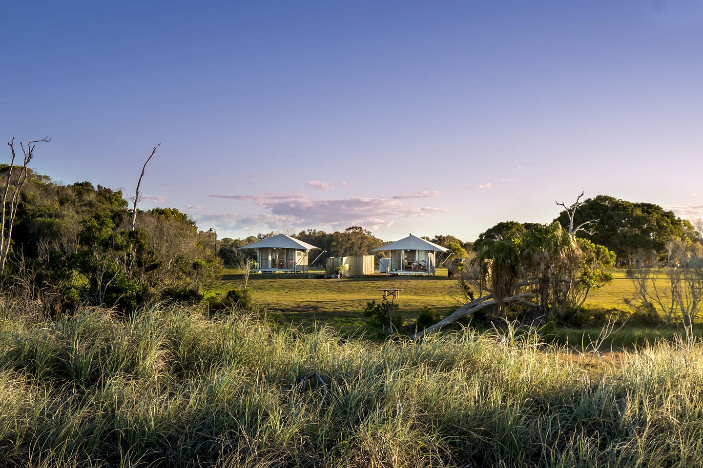 Luxurious Glamping Tent for an Unforgettable Outdoor Experience near the Coast in Rules Beach, Queensland