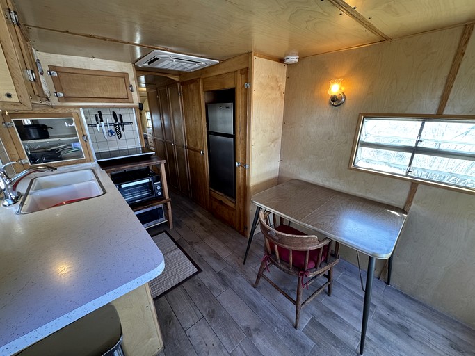 Caravans (United States of America, Joshua Tree, California)