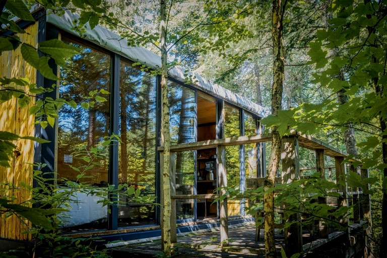 Tiny Houses (Canada, Harrington, Quebec)