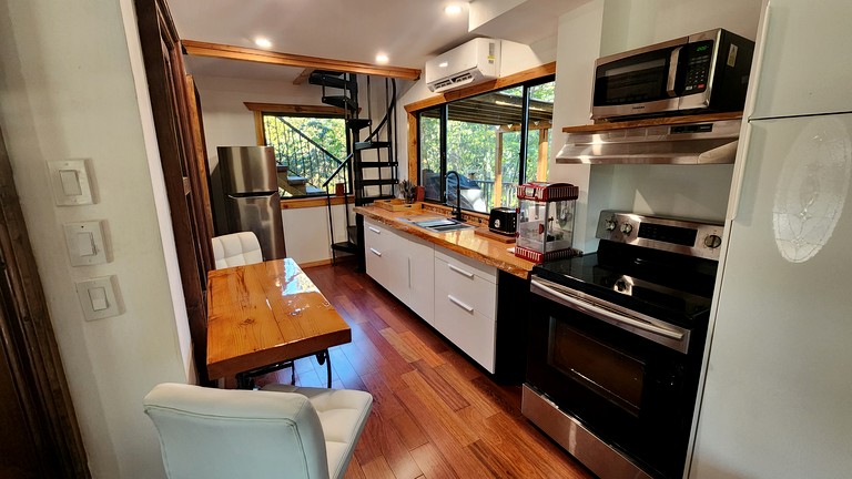 Vacation Rentals (Canada, Duncan, British Columbia)