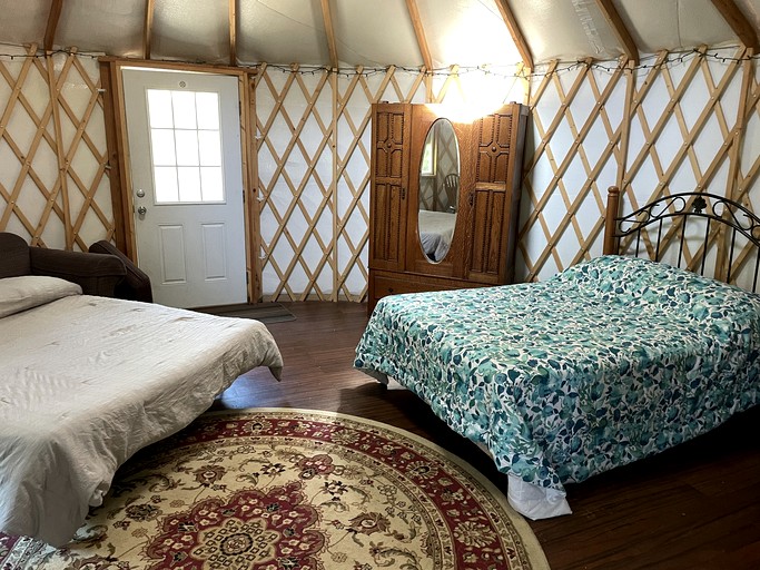 Yurts (United States of America, North San Juan, California)