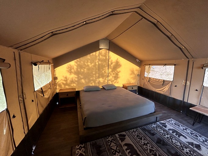 Safari Tents (United States of America, Collbran, Colorado)