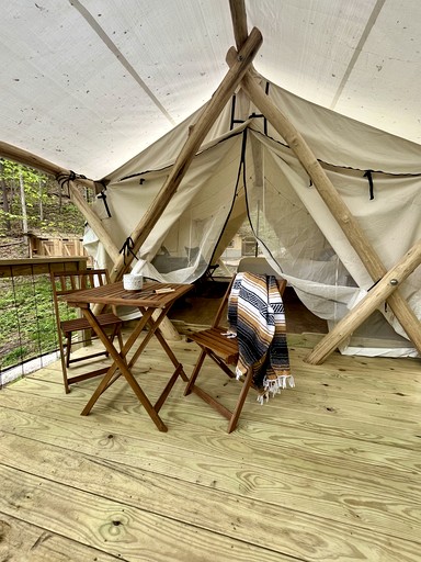 Safari Tents (United States of America, Bryson City, North Carolina)