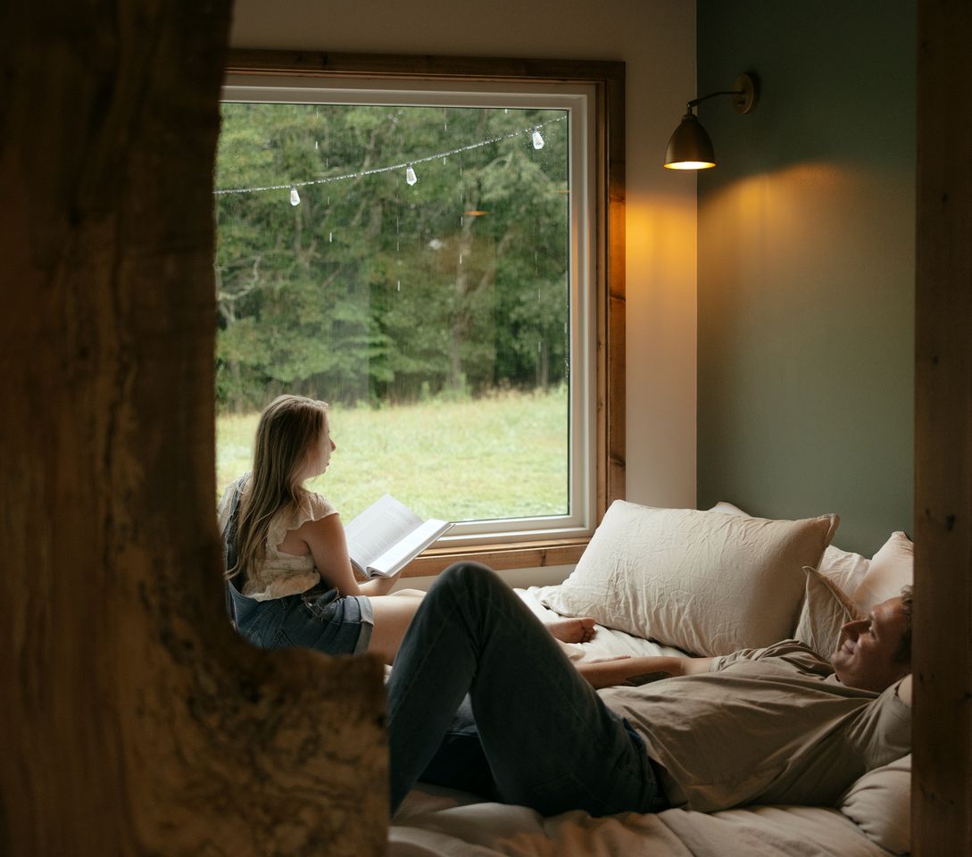 Cozy Tiny Cabin with Hot Tub near Fall Creek Falls for a Peaceful Romantic Escape in Tennessee