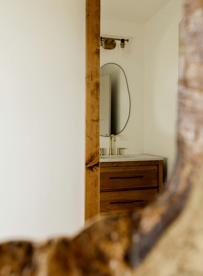 Cozy Tiny Cabin with Hot Tub near Fall Creek Falls for a Peaceful Romantic Escape in Tennessee