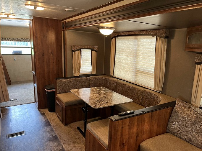 Caravans (United States of America, Cedar Bluff, Alabama)