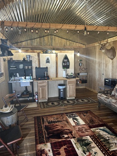 Cabins (United States of America, Anaconda, Montana)