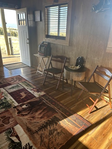 Cabins (United States of America, Anaconda, Montana)