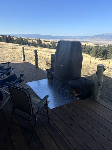 Cabins (United States of America, Anaconda, Montana)