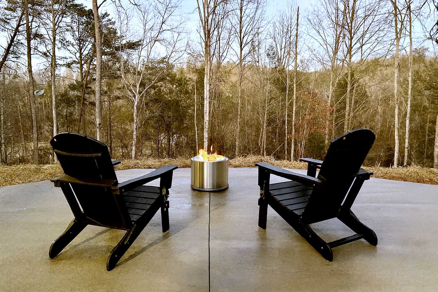 Romantic Cabin in Shady Grove Area of the Smoky Mountains: A Perfect One-Level Retreat for Couples