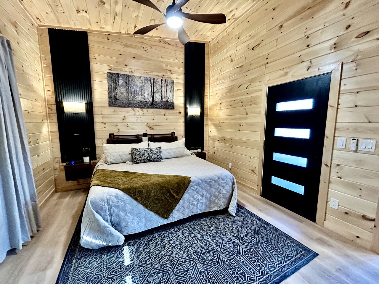 Romantic Cabin in Shady Grove Area of the Smoky Mountains: A Perfect One-Level Retreat for Couples