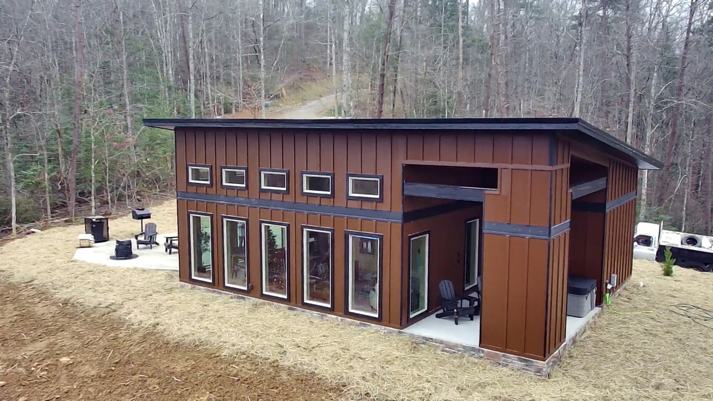 Romantic Cabin in Shady Grove Area of the Smoky Mountains: A Perfect One-Level Retreat for Couples
