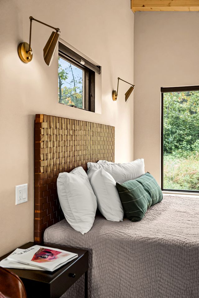 Gorgeous Cabin with Private Sauna for a Romantic Glamping Getaway in Duluth, Minnesota