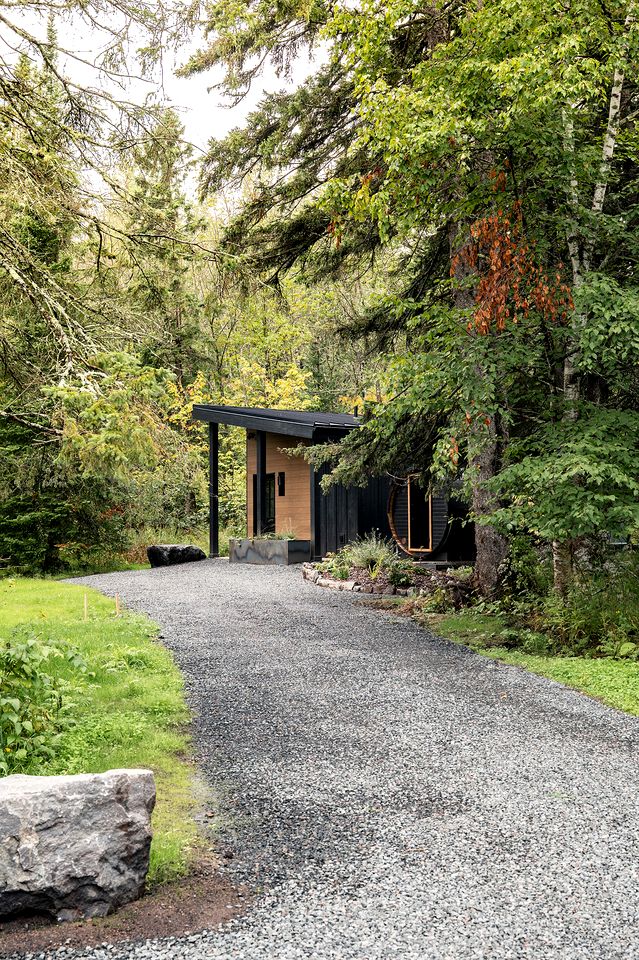 Gorgeous Cabin with Private Sauna for a Romantic Glamping Getaway in Duluth, Minnesota