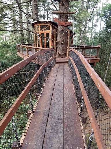 Tree Houses (United States of America, Bodega Bay, California)