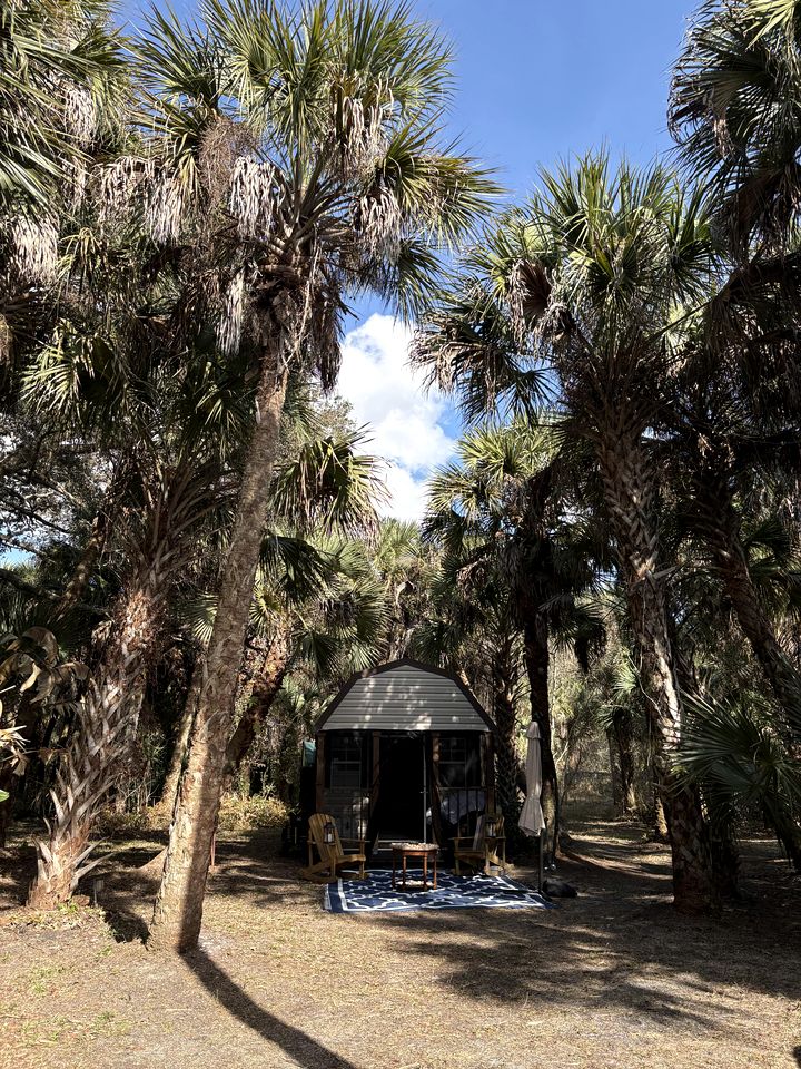 Secluded Off-the-Grid Cabin with Tropical Land Near Cocoa, Florida