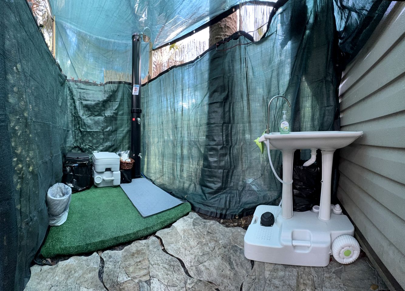 Secluded Off-the-Grid Cabin with Tropical Land Near Cocoa, Florida