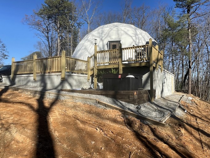 Private Woodland Geodesic Dome Retreat with Fire Pit Near Blowing Rock, Hays NC