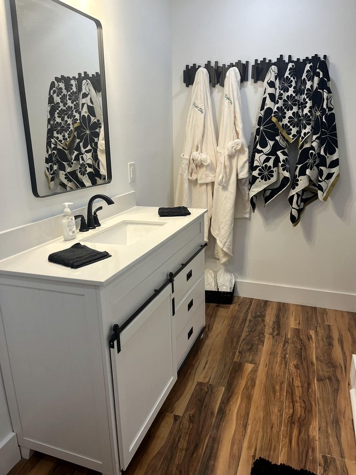 Private Woodland Geodesic Dome Retreat with Fire Pit Near Blowing Rock, Hays NC