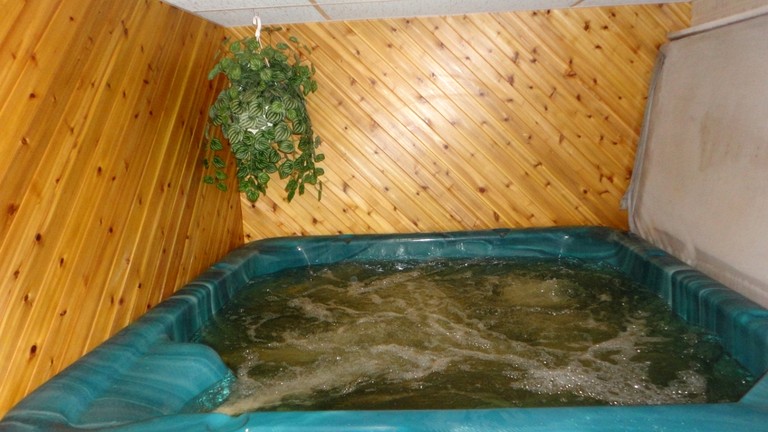 Cabins (Canada, --, Ontario)