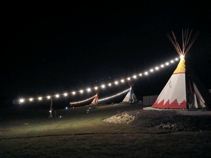 Tipis (United States of America, Campbellsville, Kentucky)