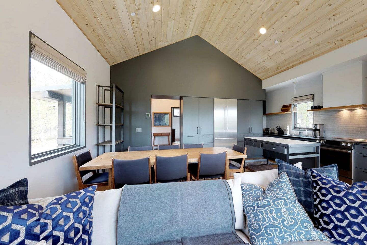 Cozy Lakeside Cabin Escape with Scenic Views Near Big Bear Lake, California