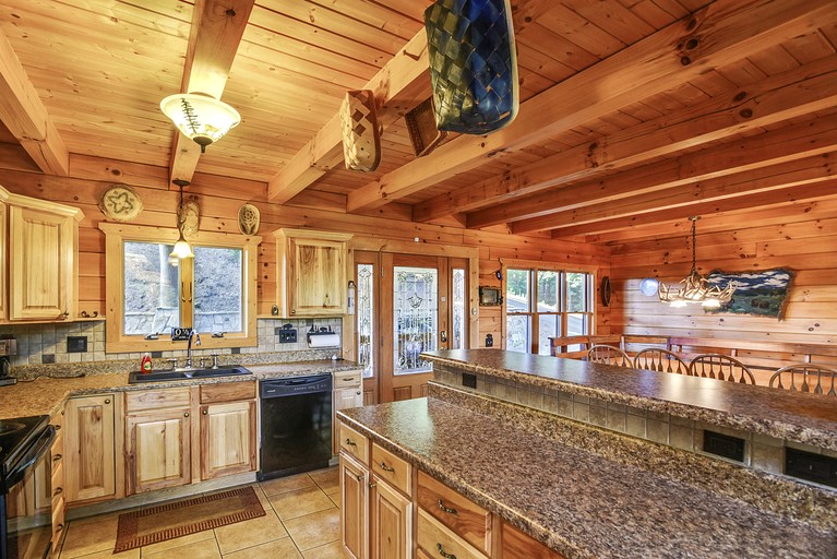 Log Cabins (United States of America, Clyde, North Carolina)