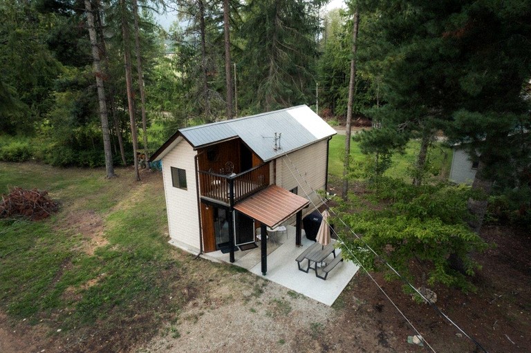 Cottages (Canada, Nelson, British Columbia)