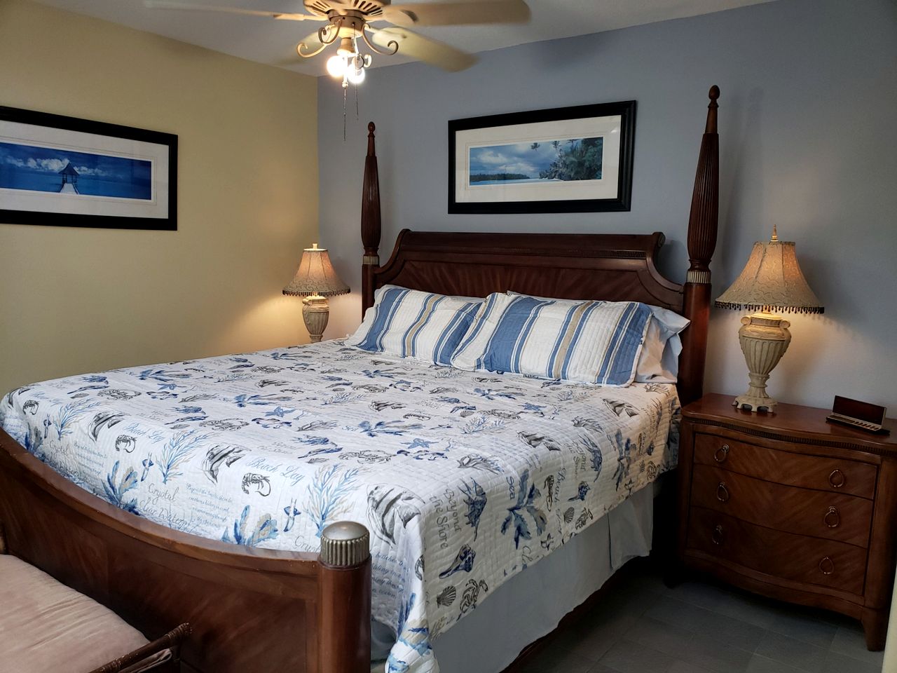 A-Frame Cabin Rental with Spacious Deck Overlooking the Cotee River, Florida