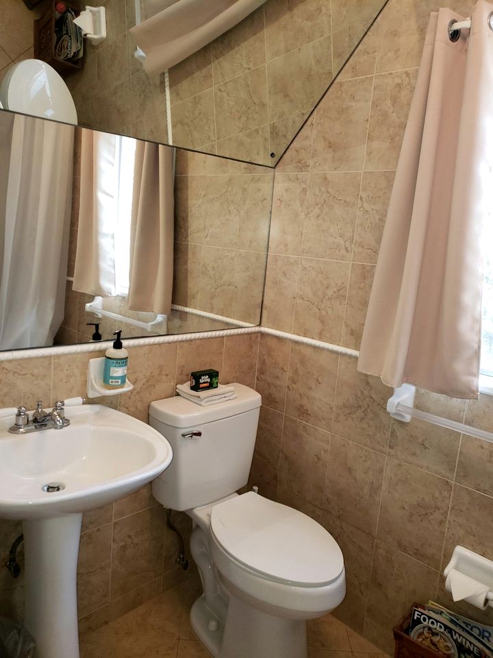 A-Frame Cabin Rental with Spacious Deck Overlooking the Cotee River, Florida