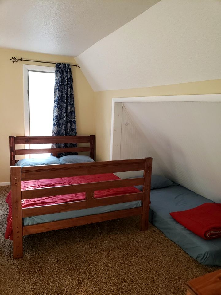 A-Frame Cabin Rental with Spacious Deck Overlooking the Cotee River, Florida