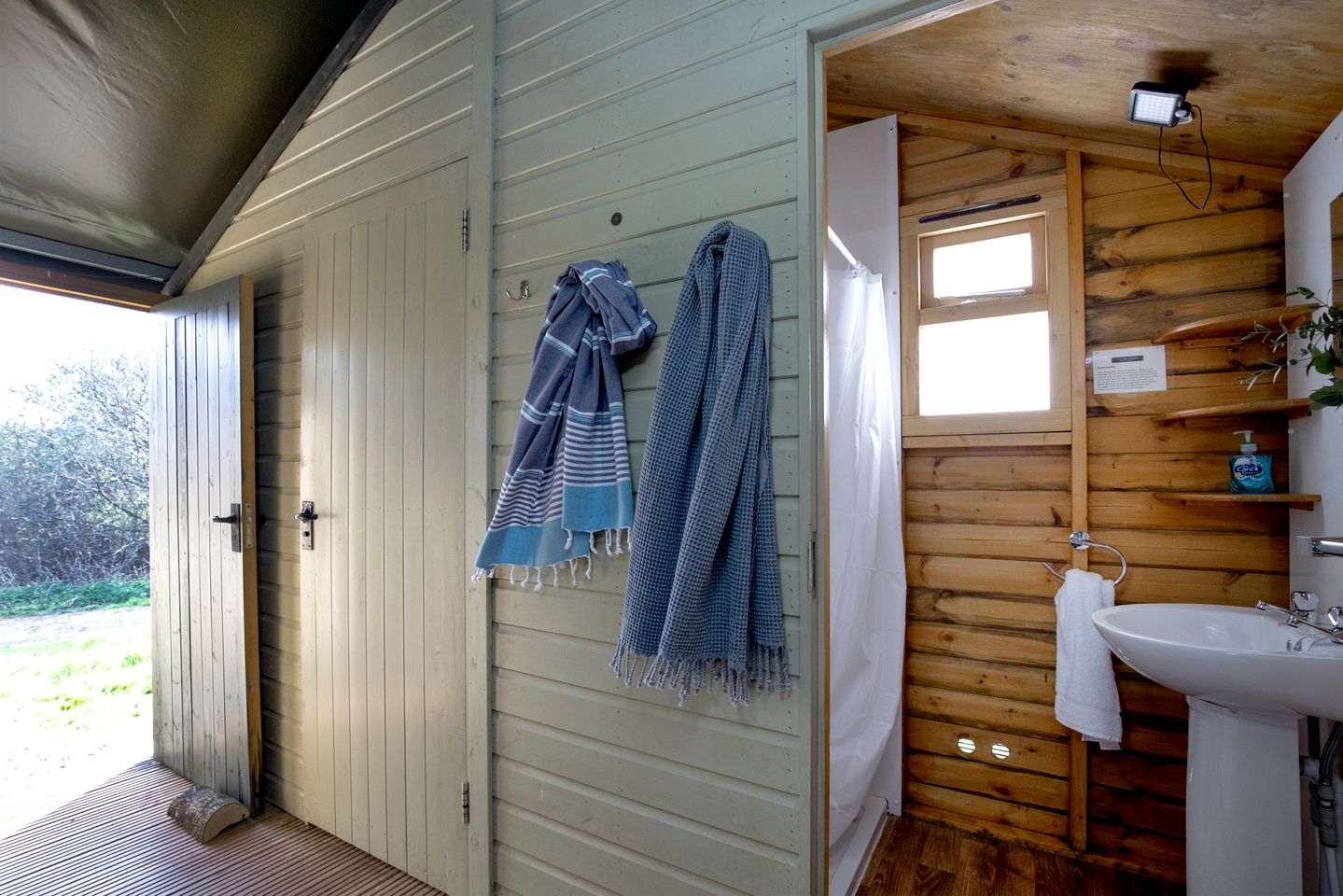 Charming Tented Cabin Located in Kittisford Barton, Somerset, England